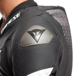 LAGUNA SECA 6 - MONO DE MOTO 1 PIEZA EN CUERO PERFORADO HOMBRE - TALLA SHORT/TALL (S/T)